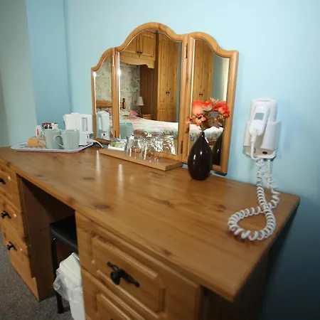 Burndale House فندق مبيت وإفطار ليتيركيني