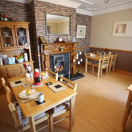 Burndale House فندق مبيت وإفطار ليتيركيني