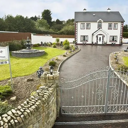 Burndale House 3* לטרקני