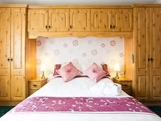 Burndale House B&B 3*