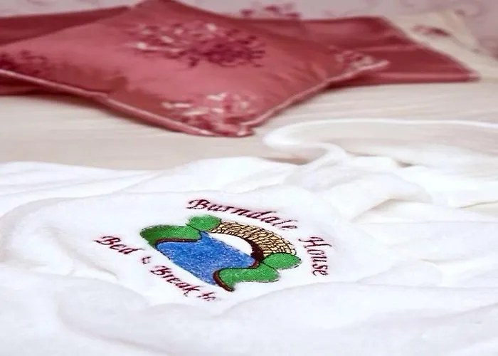 Burndale House Bed & Breakfast 3*